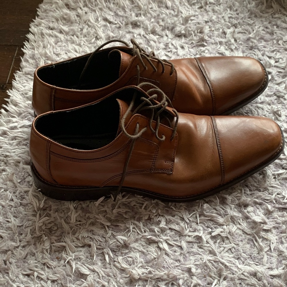 Men’s dress shoes